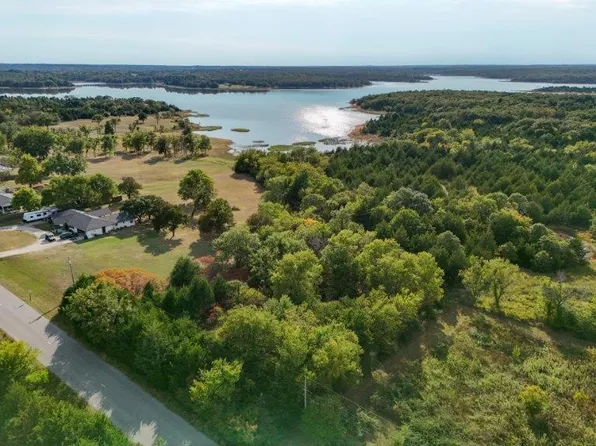 May Addition Rd, Shawnee, OK 74804