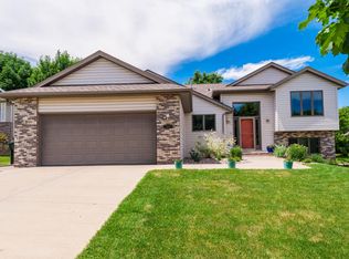 4610 Manor Park Dr NW, Rochester, MN 55901