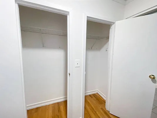 Rented by MAPT Residential LLC | media 8