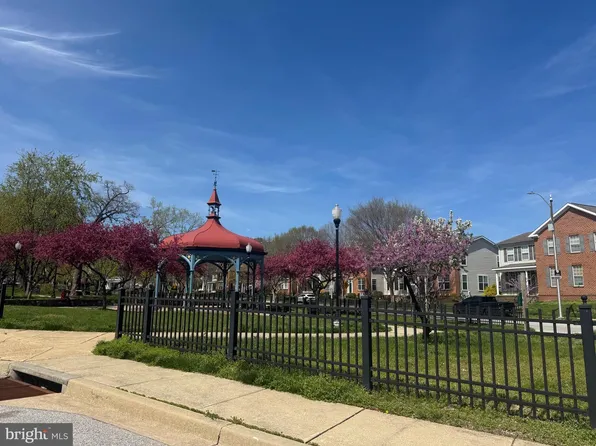 907 Myrtle Ave, Baltimore, MD 21201