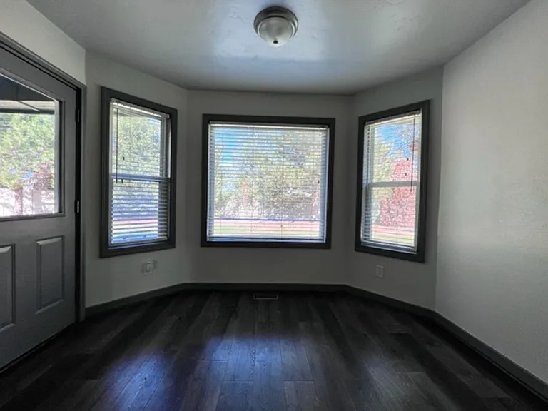 3134 N Blue Springs Ave — Photo 9