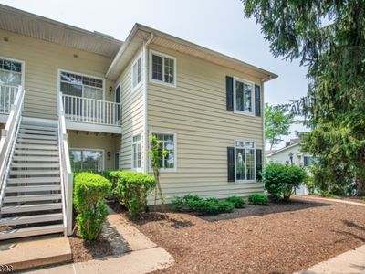 73 Wentworth Rd, Bedminster, NJ, 07921