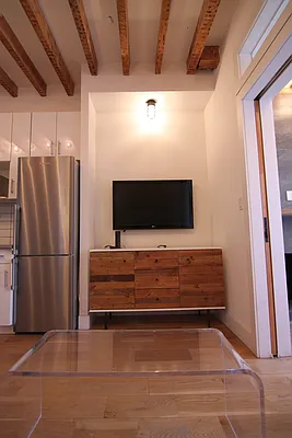 Rented by Heritage Realty LLC | media 8