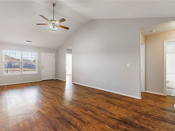 3rd image of 236 Glory Ln