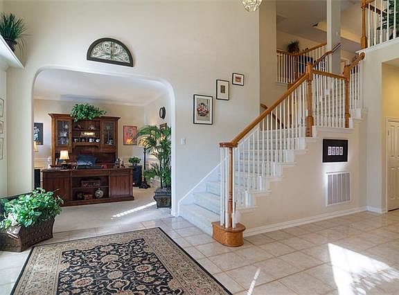 4th image of 829 Forest Lakes Dr