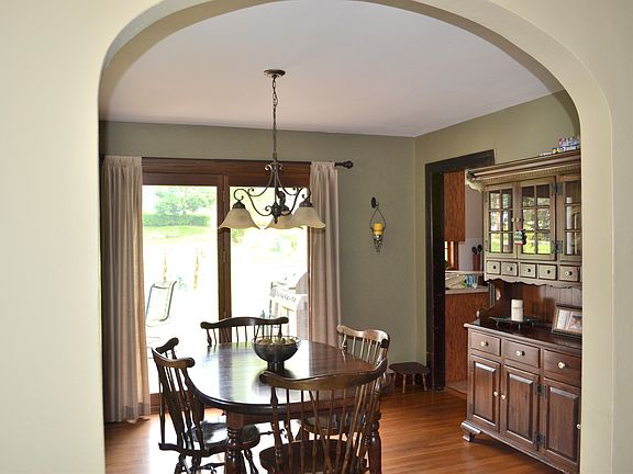 5th image of 598 Clifton Blvd