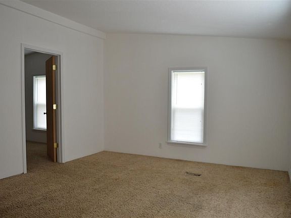 5th image of 4285 Veterans Dr