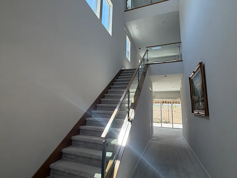 160 Tivoli Ln — Photo 2
