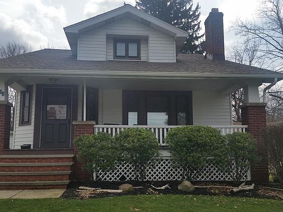 2nd image of 18001 Larchwood Ave