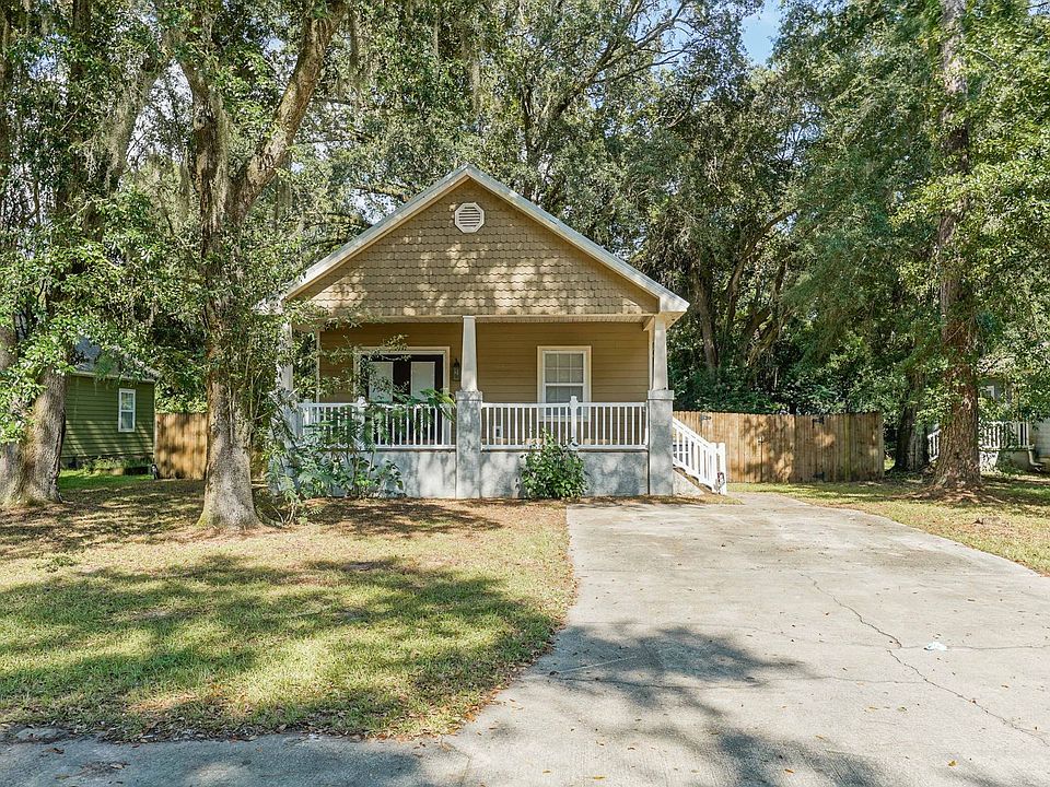 1st image of 2741 Kennedy Dr