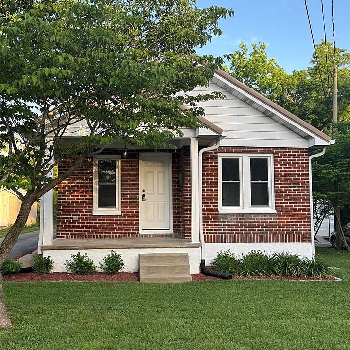 1st image of 438 N Green St