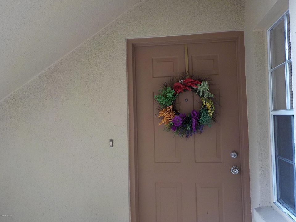 2nd image of 1656 Sunny Brook Ln NE APT 102