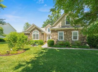 213 Franklin Oaks Ln, Greer, SC 29651