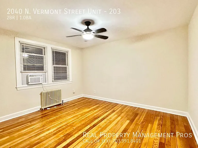 2040 N Vermont St #203 — Photo 11