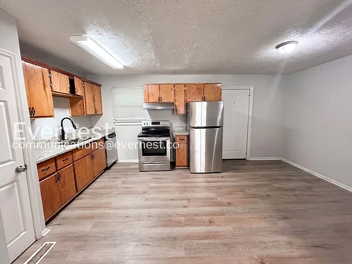 2199 Cherokee Valley Cir — Photo 5