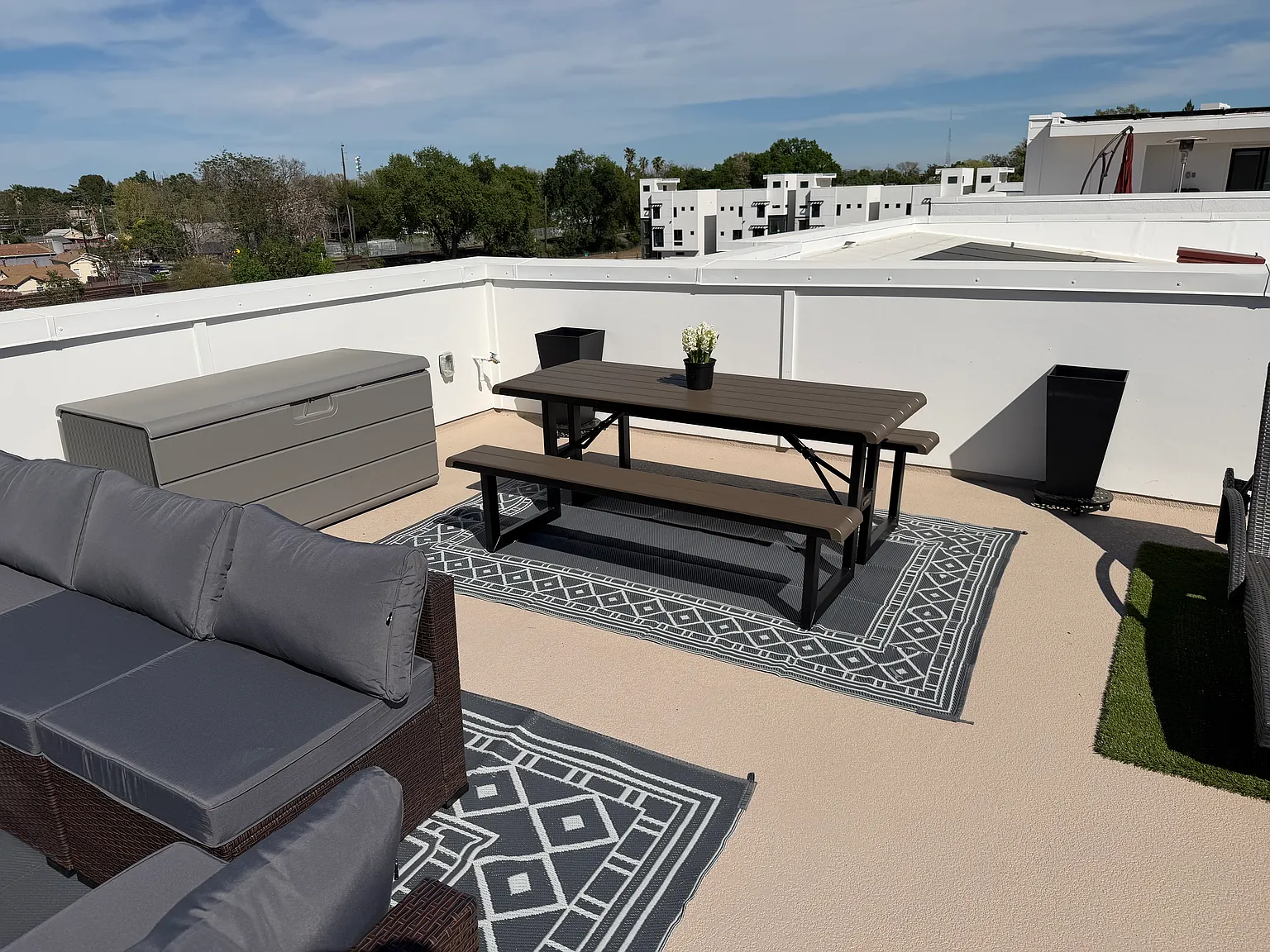3 bed, 3.5 bath, 2000 sqft, $1,500 — Photo 3