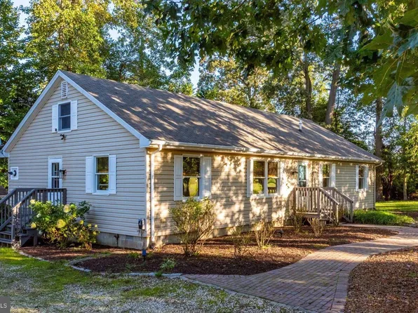 2 Gary Ave, Rehoboth Beach, DE 19971