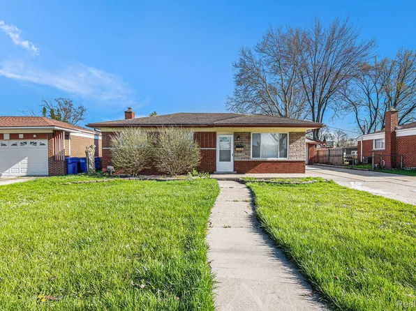 4706 Red Maple Dr, Warren, MI 48092