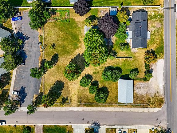 5th image of LOT 1A 10th Ave E