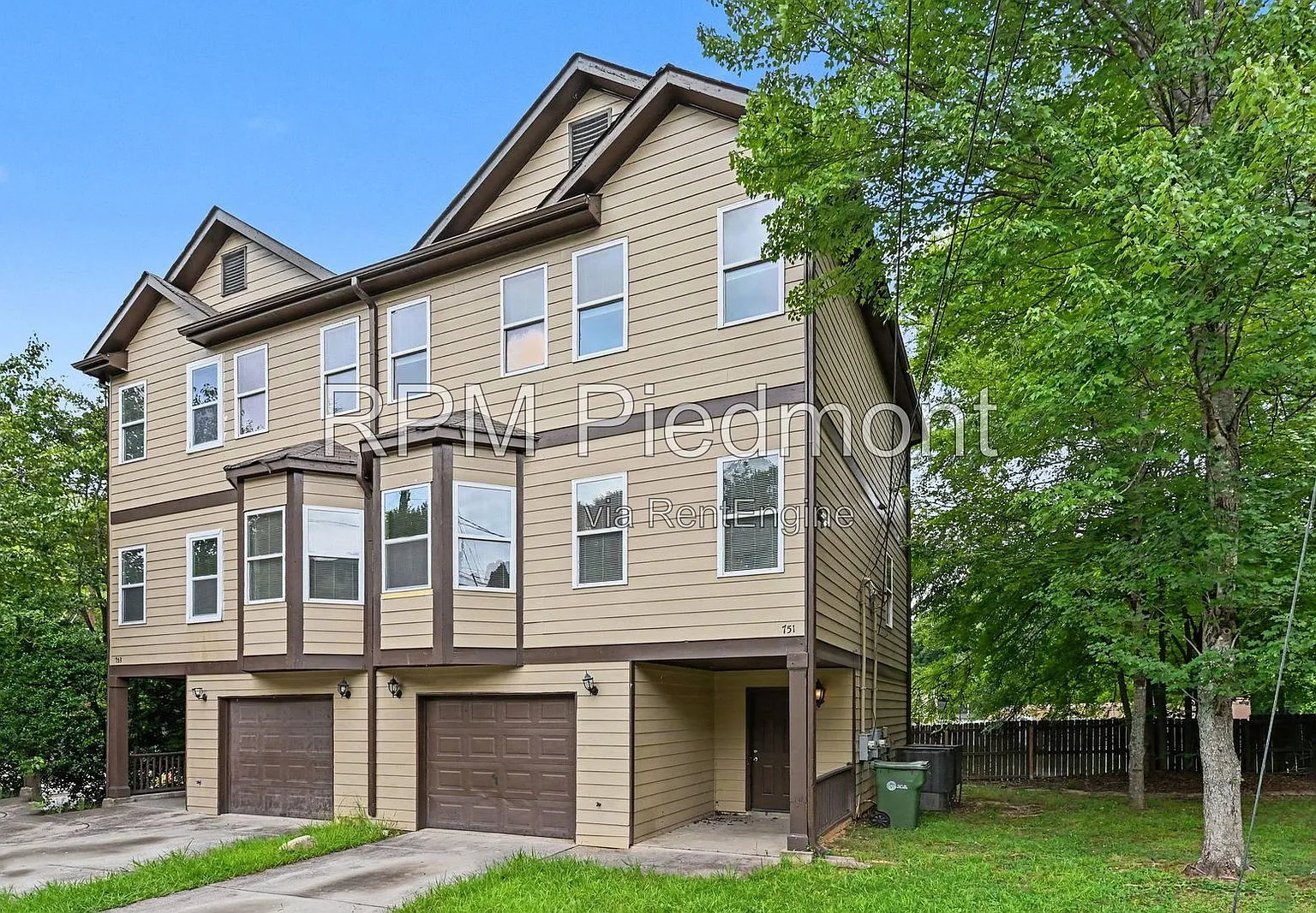 4 bed, 2.0 bath, 1785 sqft, $2,200 — Photo 1