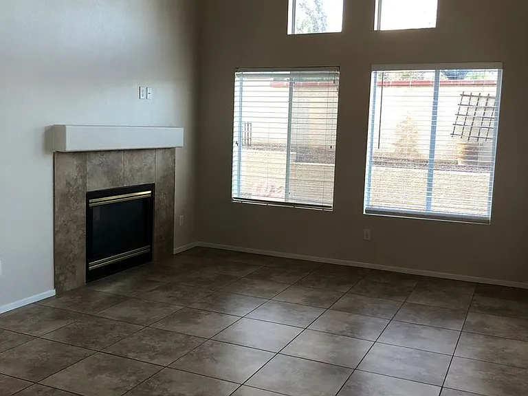 9724 Sandmist Ave #1 — Photo 4