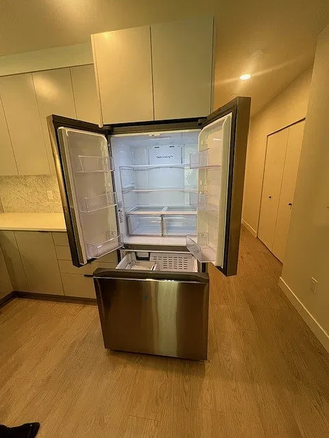 2 bed, 726 sqft, $2,150 — Photo 2