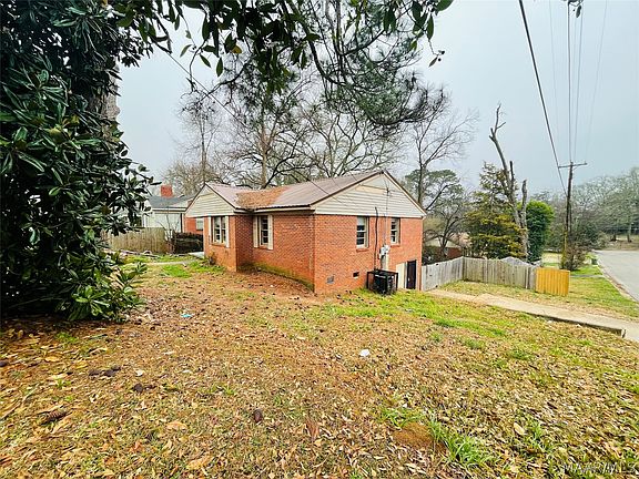 2nd image of 2000 Cherry St