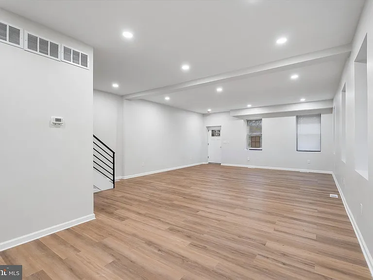 4359 Fleming St — Photo 21