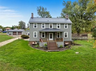 828 Parker Rd, Burgettstown, PA 15021