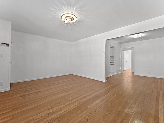 4th image of 14-11 119th St