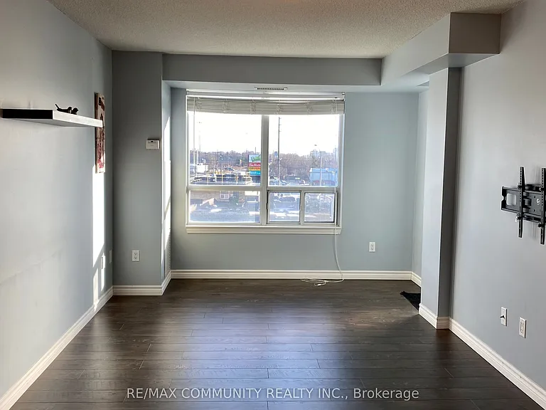 2772 Keele St #308 — Photo 5
