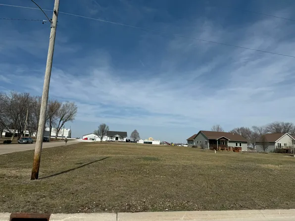 W Central Ave, Jefferson, IA 50129