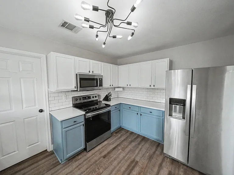 12410 Tallow Cir — Photo 16