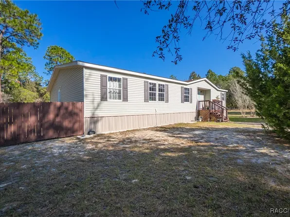 5597 W Tirana Ln, Dunnellon, FL 34433