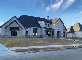 310 Renaissance Ln, Heath, TX 75032