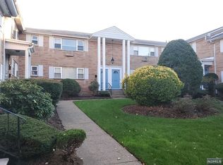 39-20 Dobrin Ct #A, Fair Lawn, NJ 07410