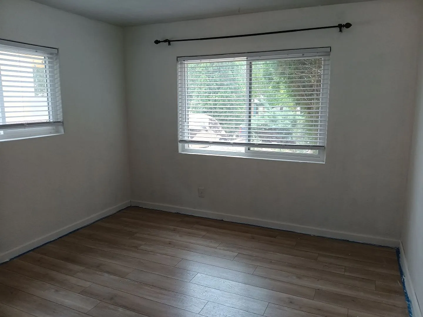 3 Bedroom, 1.5 Bathroom Home! Schedule a Showing! — Photo 3