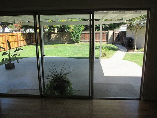 3rd image of 3160 Conquista Ave