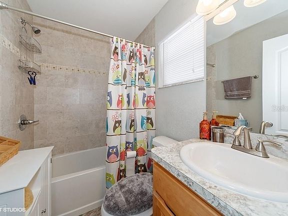 3rd image of 3524 Amity Ave Unit 3524