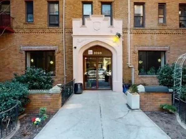 3096 Brighton 6 St #E2, Brooklyn, NY 11235