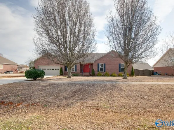 159 Manor House Dr, Huntsville, AL 35811