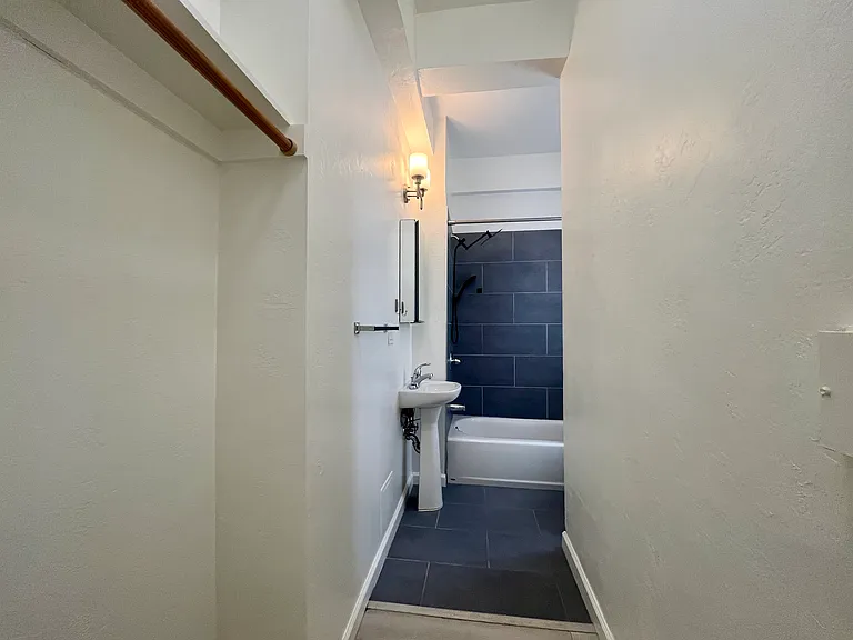 575 Ofarrell St — Photo 5