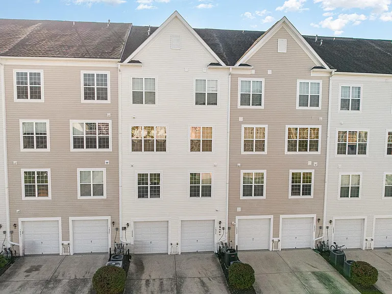 1650 Mohegan Dr #H — Photo 27