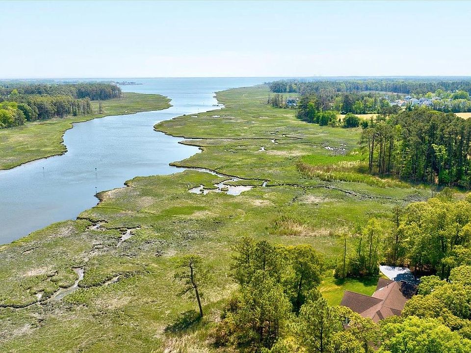 1st image of 34 Love Creek Dr