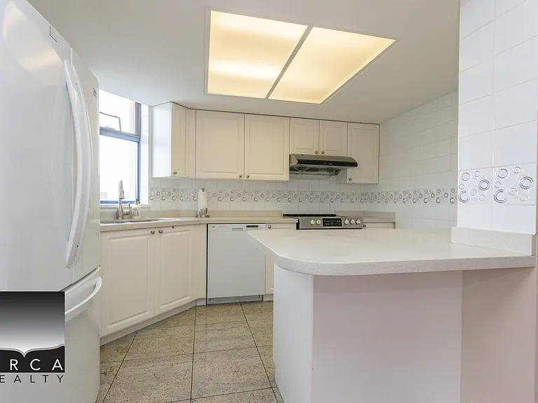 6088 Minoru Blvd #1307 — Photo 8