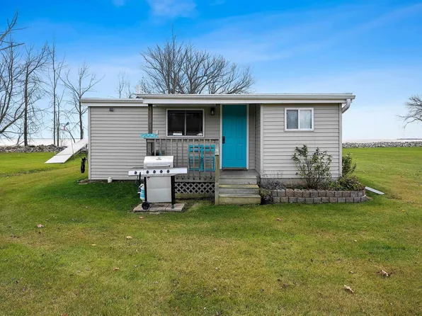 8068 County Road Y, Oconto, WI 54153