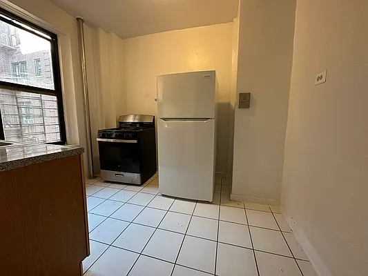 Rented by Coda Real Estate NYC | media 18