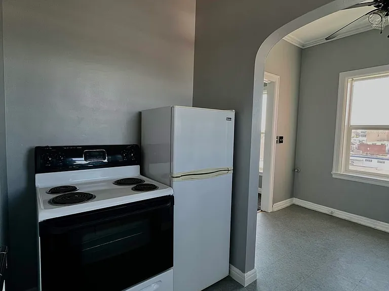Eden Square Apartments — Photo 23