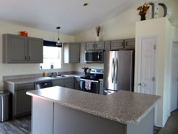 4th image of 1416 Riverwood Dr