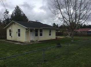 1788 Spruce St, Florence, OR 97439